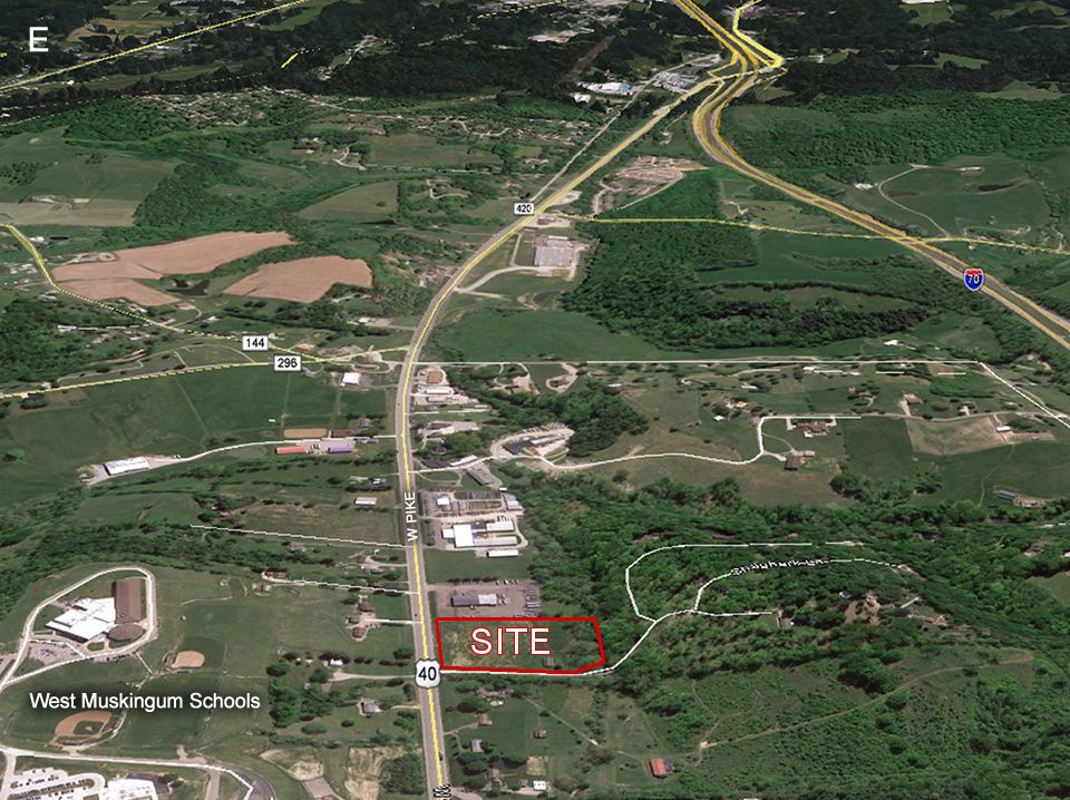 140 Shagbark Ln, Zanesville, OH 43701